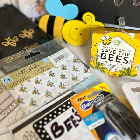 BUMBLEBEE BLVD GIFT SET - Picture 12 of 13
